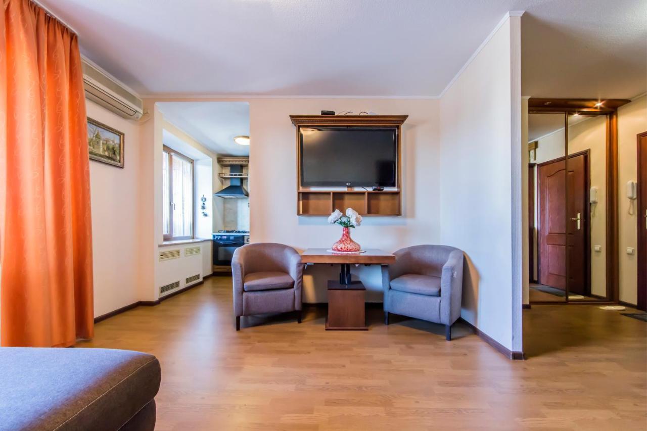 Two-Room Apartments On Maidan Nezavisimosti Киев Екстериор снимка