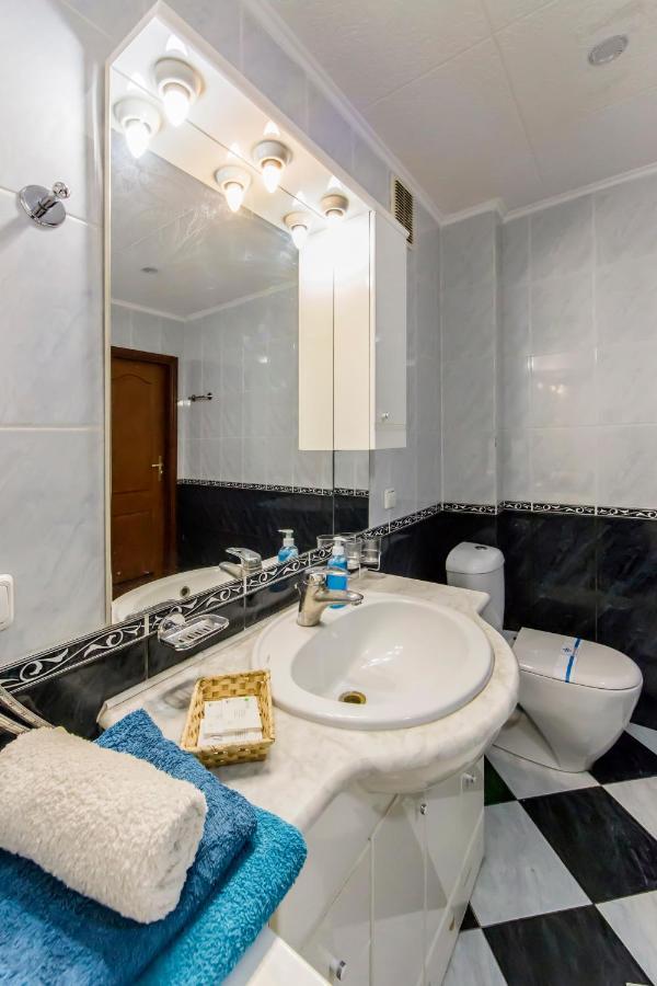 Two-Room Apartments On Maidan Nezavisimosti Киев Екстериор снимка